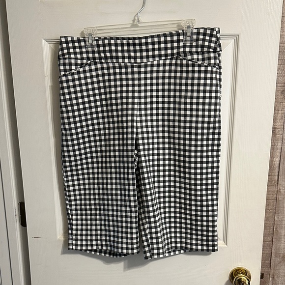 croft & barrow Pants - croft & barrow Black and White Gingham Women's Bermuda Shorts